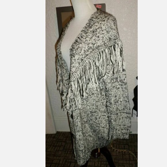 Design Lab Black & White Fringe Oversized Cardigan Sz L NWT - Picture 2 of 3